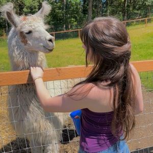 Meet your Posher, Malia